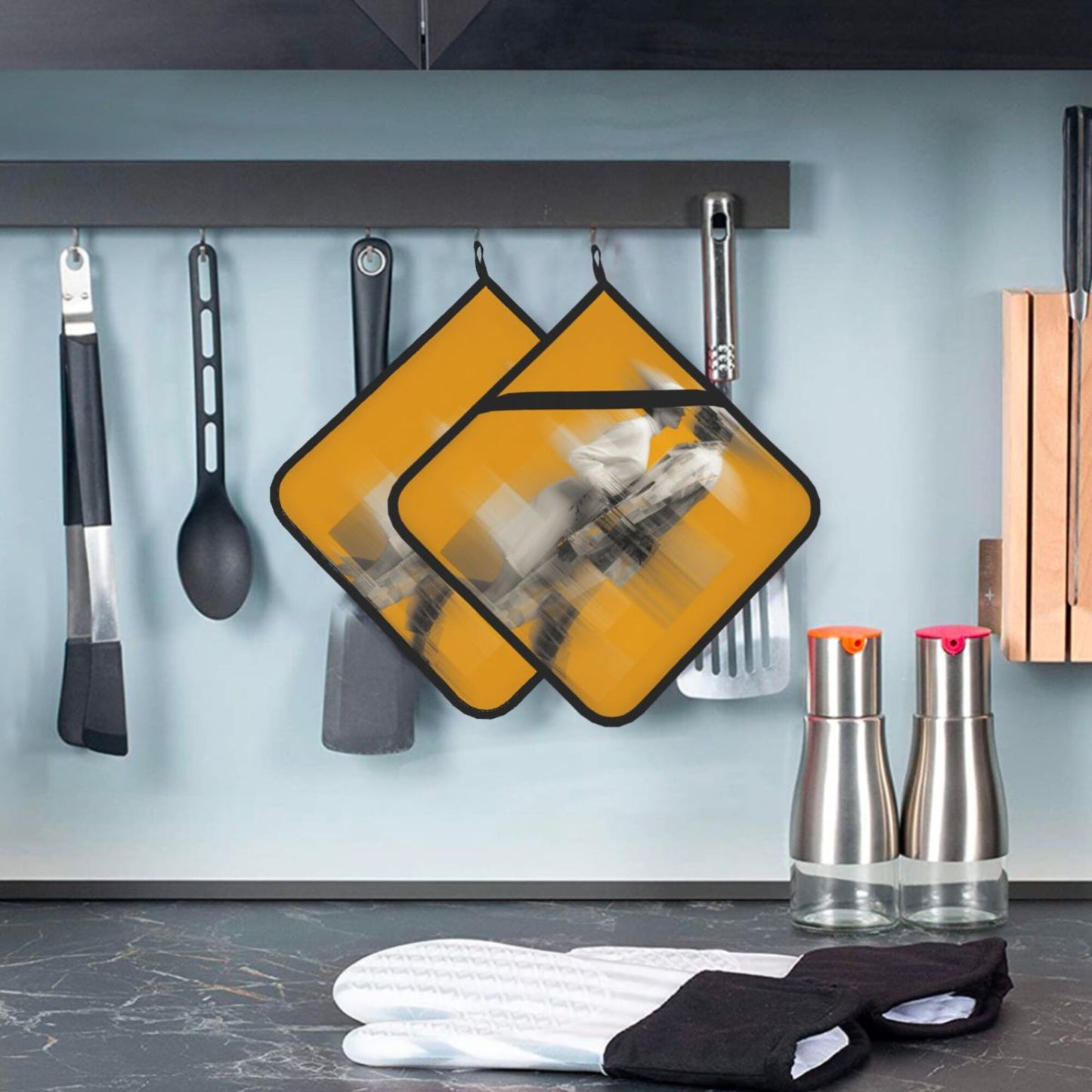 Abstract Couple Art Heat-Resistant Pot Holder Set|Modern Romantic Kitchen Pads|8"x8" Square with Hanging Loop & Elastic Strap