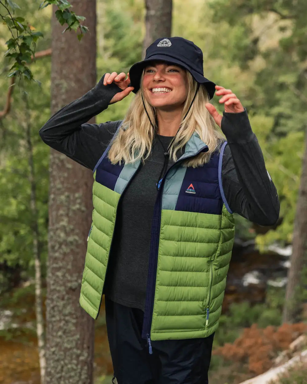 Northstar Down Recycled Vest - Rich Navy/Pear Green/Arctic