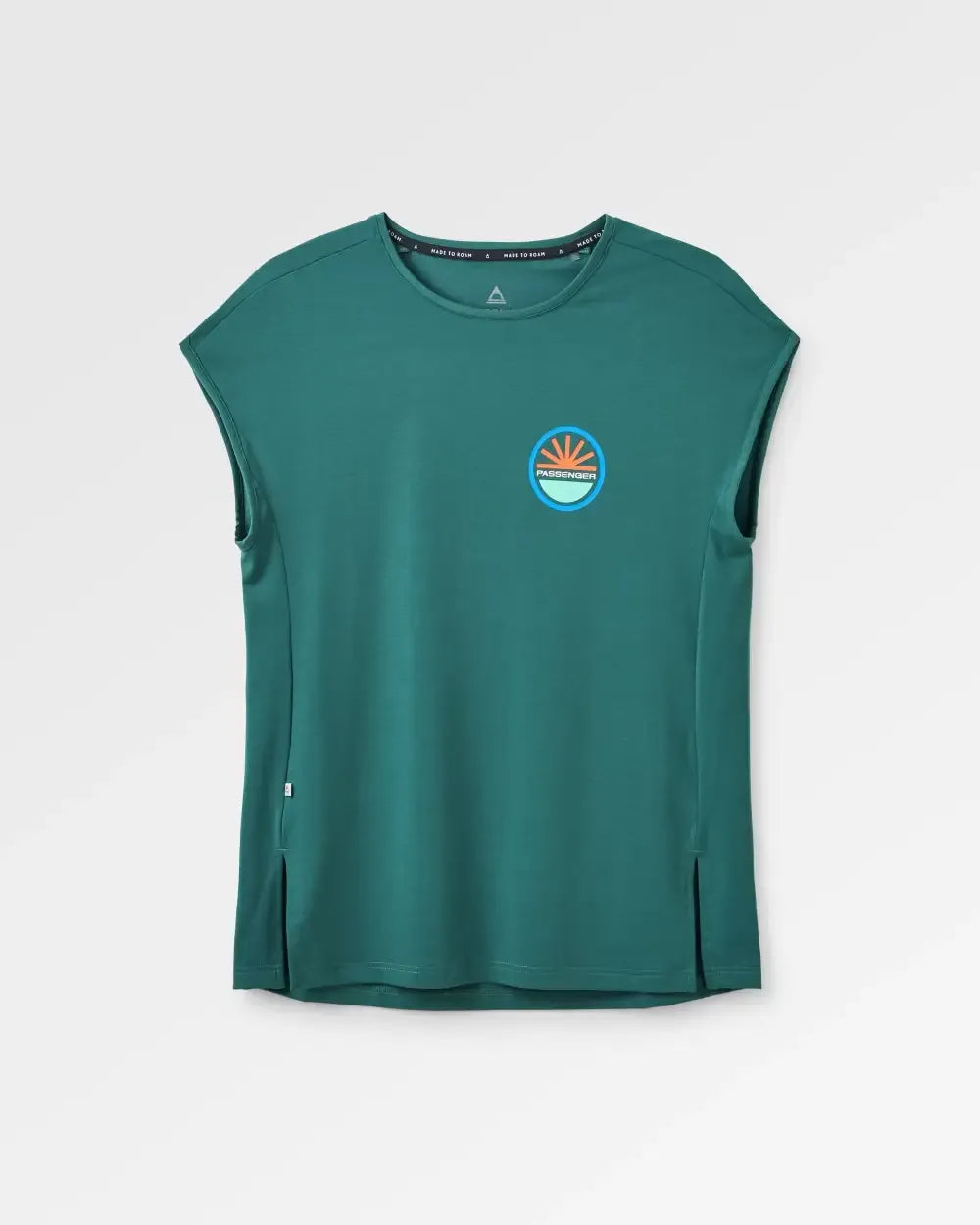Chase The Light  Active T-Shirt - Deep Ocean