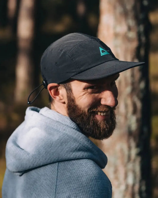 Emerge 5 Panel Trail Cap - Black