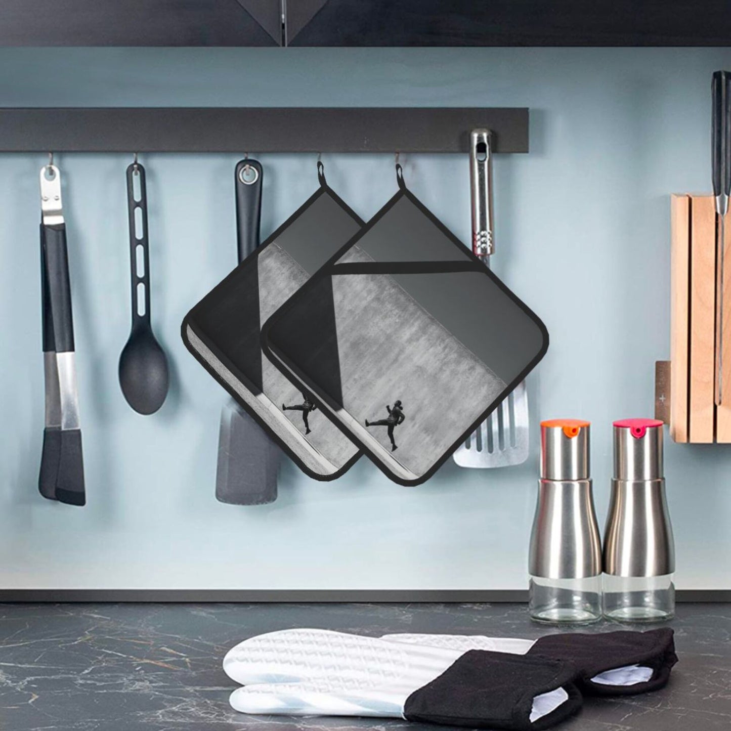 Black & White Runner Art Heat-Resistant Pot Holders (Set of 2)｜8"x8" Square Kitchen Pads with Hanging Loop & Elastic Strap