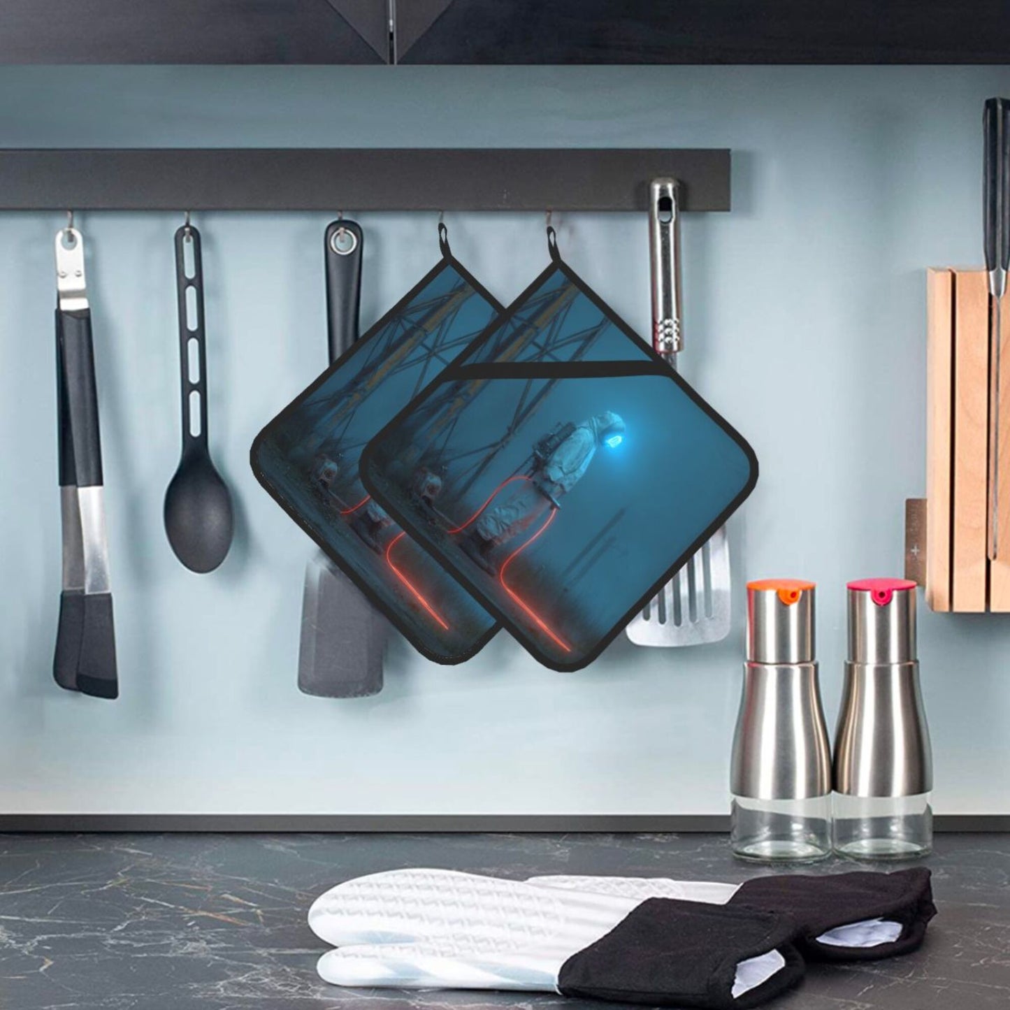 Futuristic Astronaut Sci-Fi Pot Holder Set of 2｜8"x8" Heat-Resistant Kitchen Pads with Hanging Loop & Elastic Strap